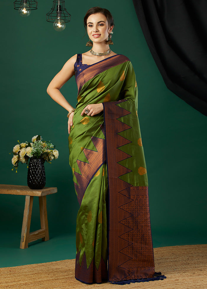 Green Banarasi Silk Saree With Blouse Piece Discount Pay With Visa