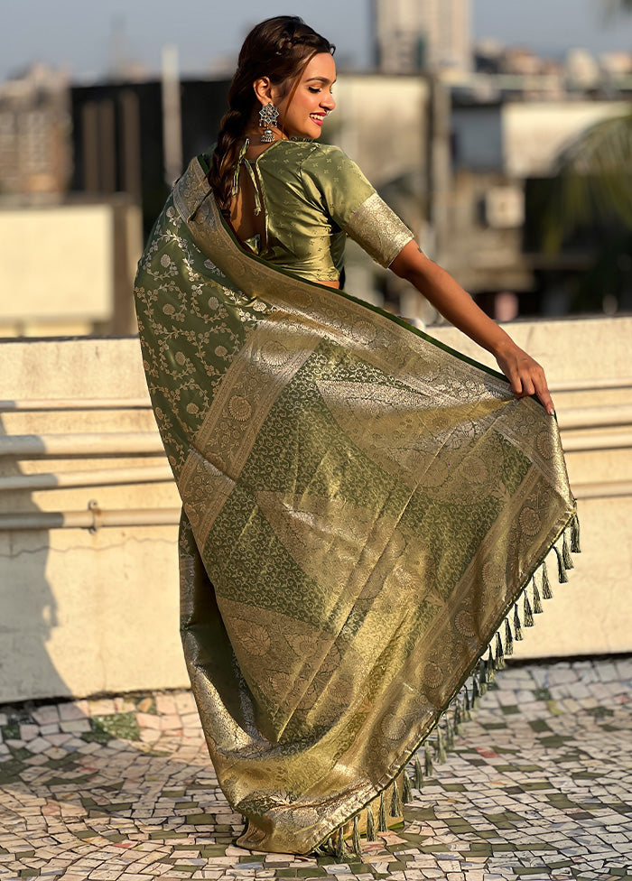 Green Banarasi Silk Saree With Blouse Piece Outlet Pay With Paypal