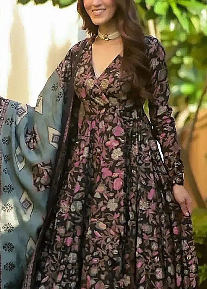 3 Pc Black Readymade Silk Suit Set Collections Cheap Pice