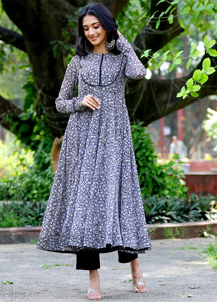 Black Readymade Georgette Long Kurti 2025 New Sale Online