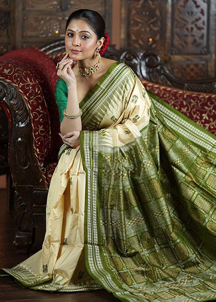 Cream Handloom Bomkai Pure Silk Saree With Blouse Piece View