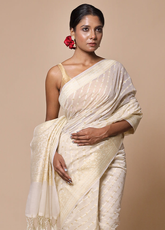 White Kora Silk Saree With Blouse Piece In China Online