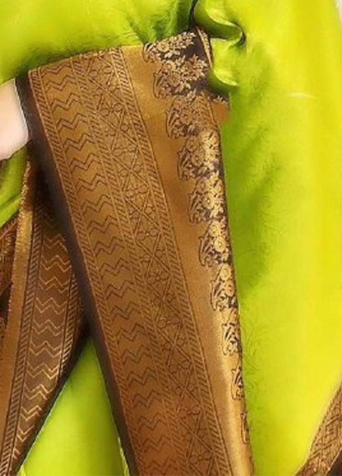 Green Spun Silk Saree With Blouse Piece With Paypal