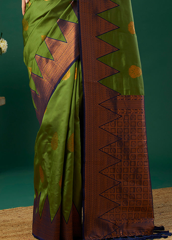 Green Banarasi Silk Saree With Blouse Piece Discount Pay With Visa