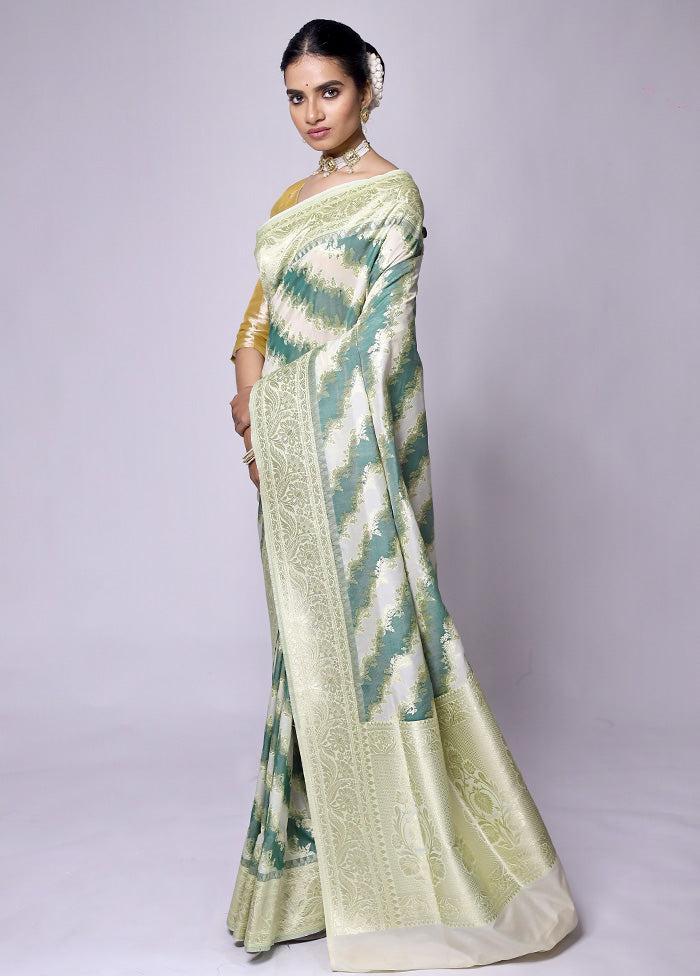 Green Uppada Silk Saree With Blouse Piece Outlet Factory Outlet