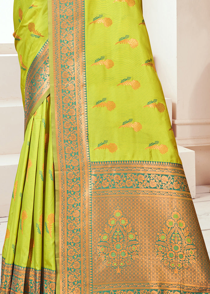 Parrot Green Dupion Silk Saree With Blouse Piece Excellent