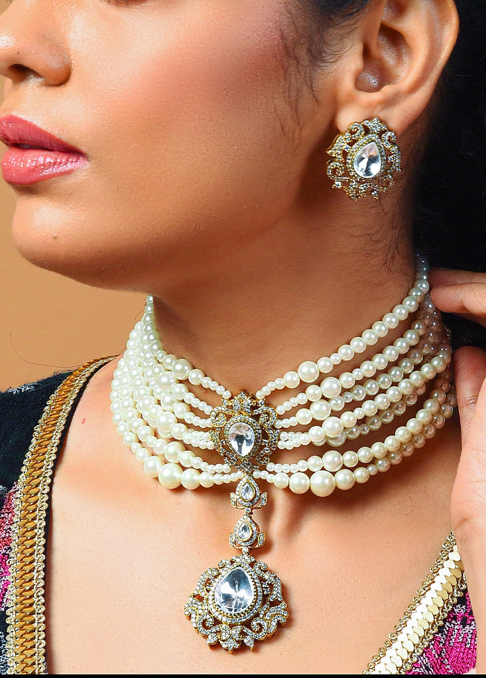 White Victorian Polish Pearl Chik Polki Pendent Necklace With Earrings Latest Collections Online