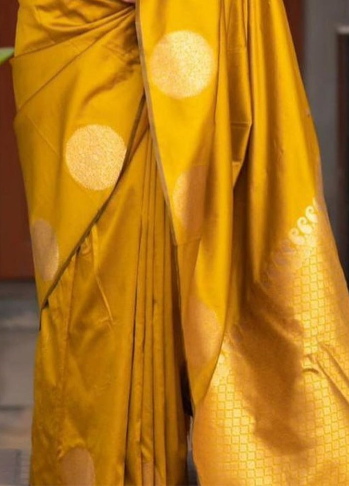 Yellow Banarasi Silk Saree With Blouse Piece Outlet Official