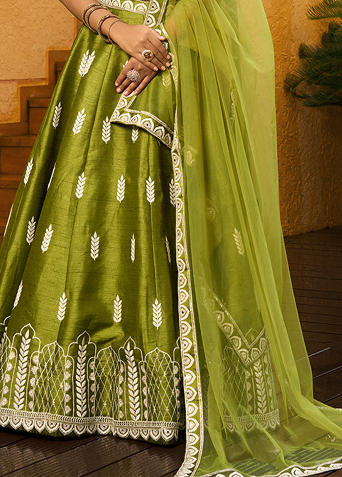 3 Pc Green Silk Semi Stitched Lehenga Set Outlet Pices