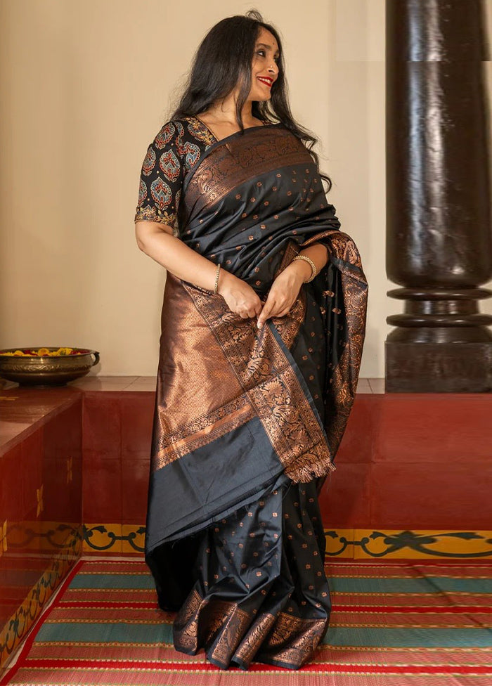 Black Banarasi Silk Saree With Blouse Piece For Sale Wholesale Pice