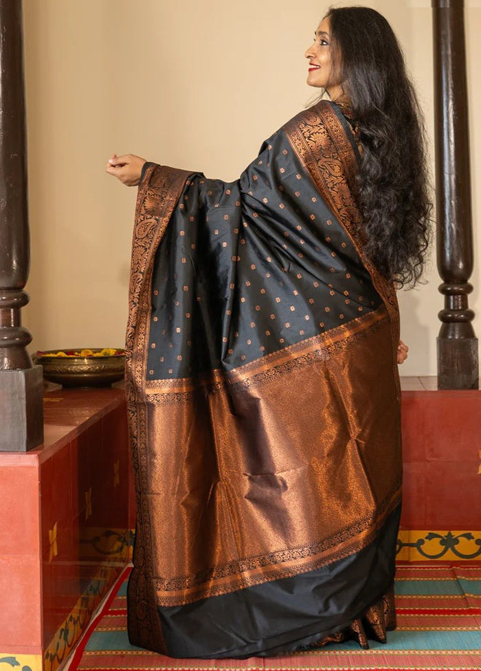 Black Banarasi Silk Saree With Blouse Piece For Sale Wholesale Pice