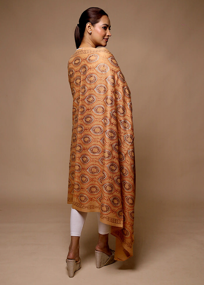 Cream Butta Work With Zari Woven Border Shawl Discounts Cheap Pice