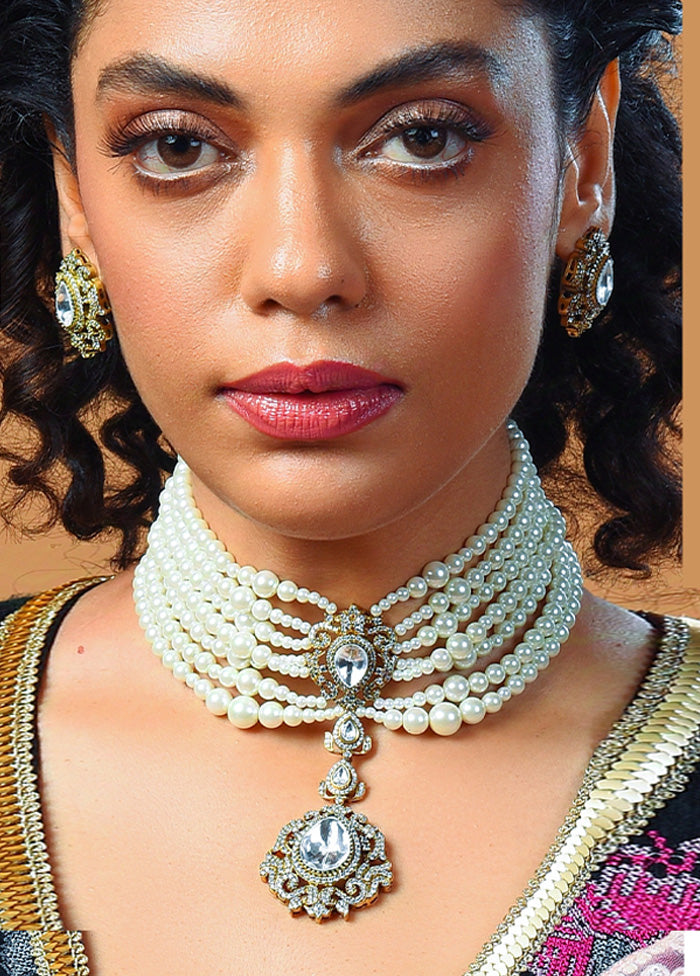 White Victorian Polish Pearl Chik Polki Pendent Necklace With Earrings Latest Collections Online