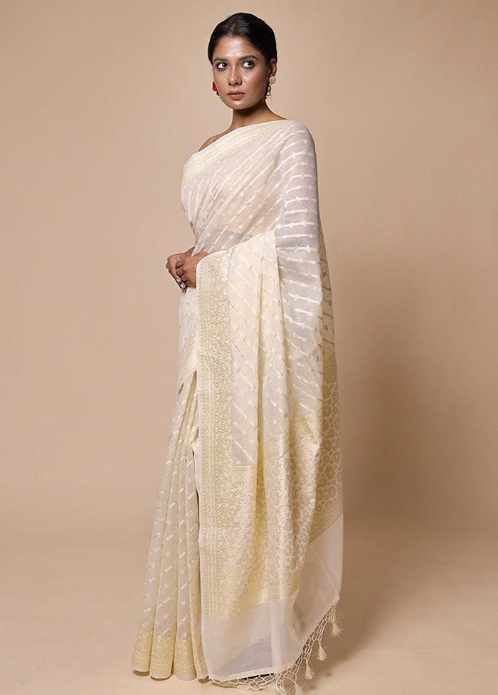 White Kora Silk Saree With Blouse Piece In China Online