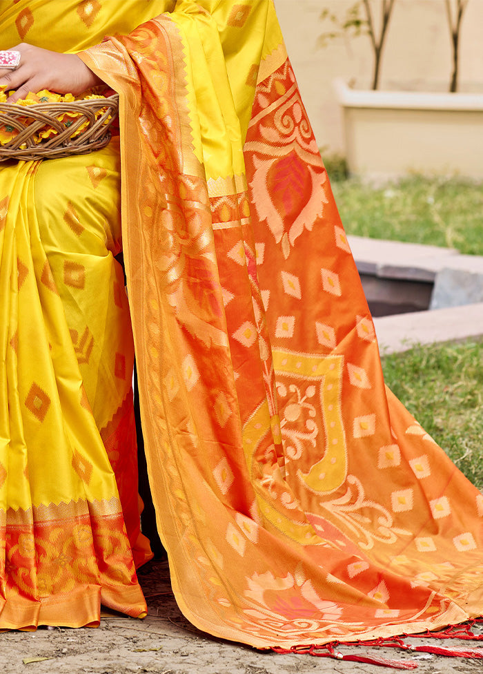 Yellow Spun Silk Saree With Blouse Piece Sale Fashion