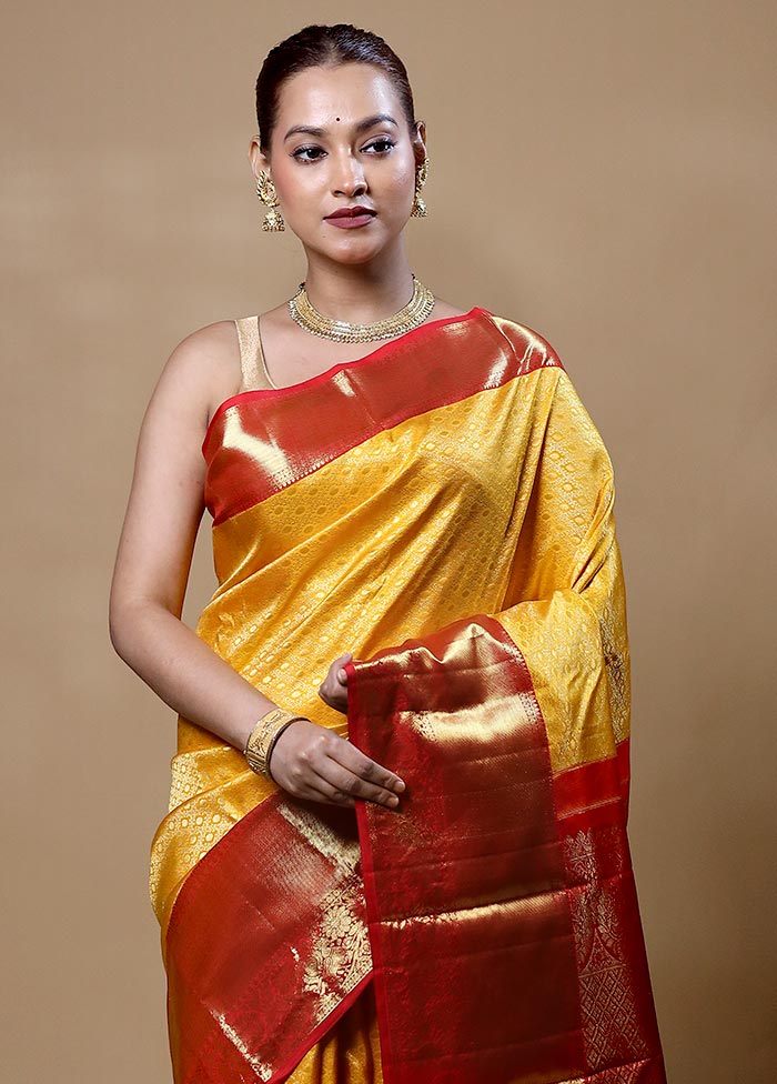 Yellow Handloom Kanchipuram Pure Silk Saree With Blouse Piece Choice For Sale