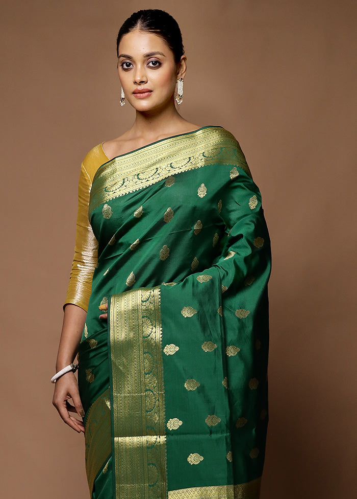 Green Kanjivaram Silk Saree With Blouse Piece Fashion Style For Sale