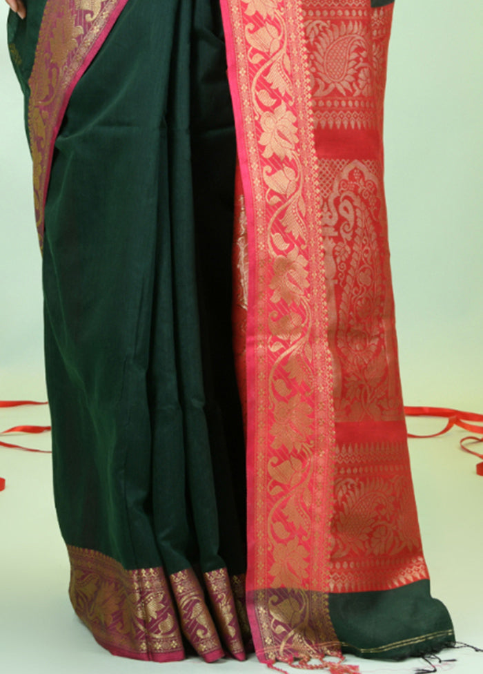 Bottle Green Pure Cotton Saree With Blouse Piece Best Seller Cheap Pice