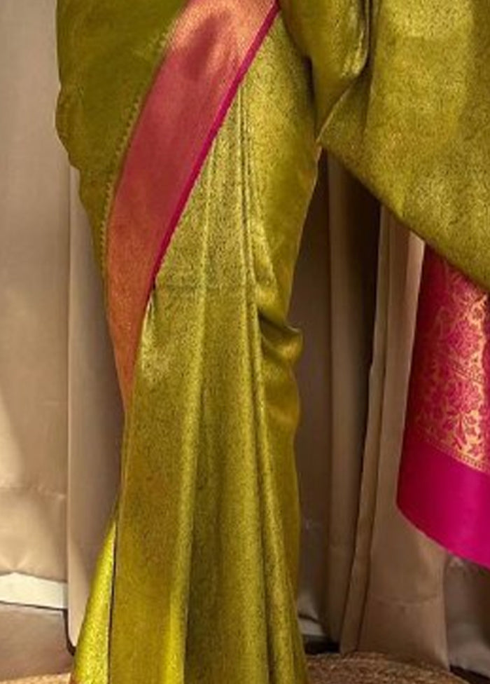 Green Banarasi Silk Saree With Blouse Piece 2025 Unisex Online