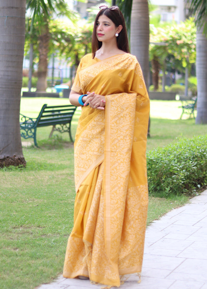 Yellow Spun Silk Saree With Blouse Piece Clearance Store Sale Online