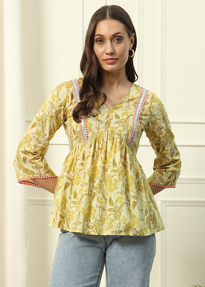 Yellow Readymade Cotton Short Top Recommend For Sale