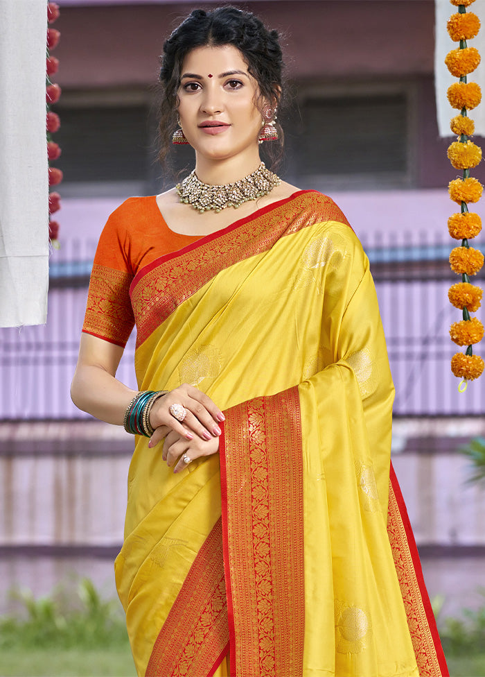 Yellow Dupion Silk Saree With Blouse Piece Outlet New Arrival