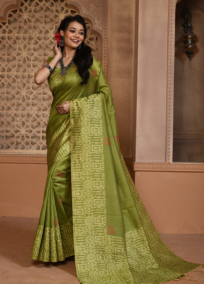 Green Spun Silk Saree With Blouse Piece 2025 Unisex